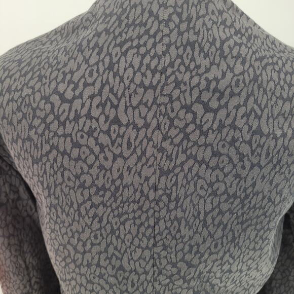 Banana Republic Womens Gray Black Animal Print Classic Deep V-Neck Blazer Size 8 - Picture 5 of 7